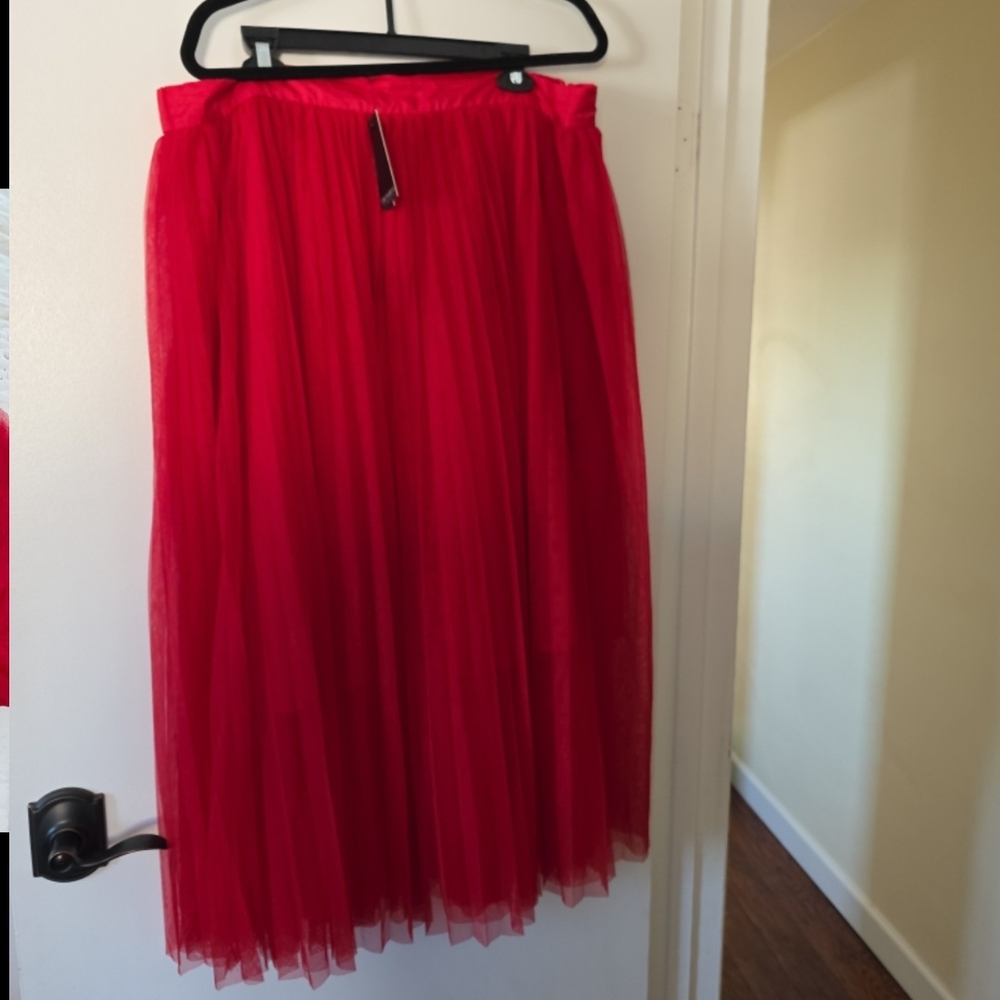Elegant Red Tulle Skirt
